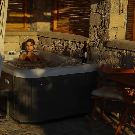 Petromilos1920 Hébergement de vacances *