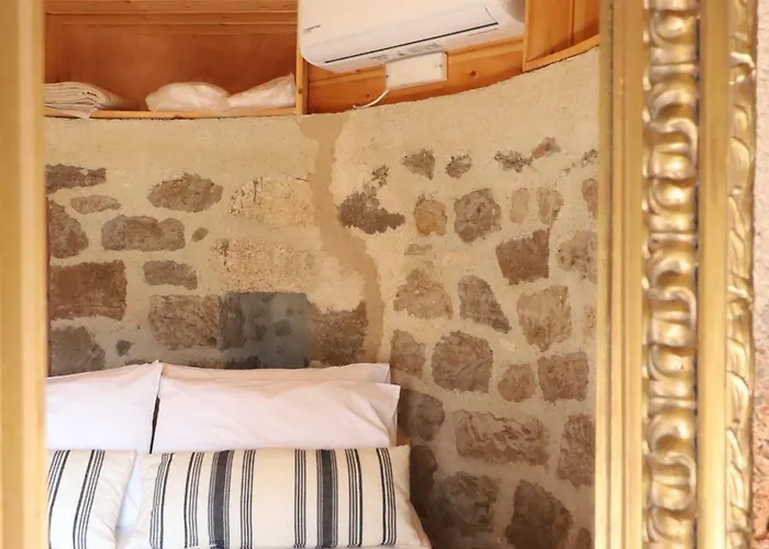 Holiday home Petromilos1920 *